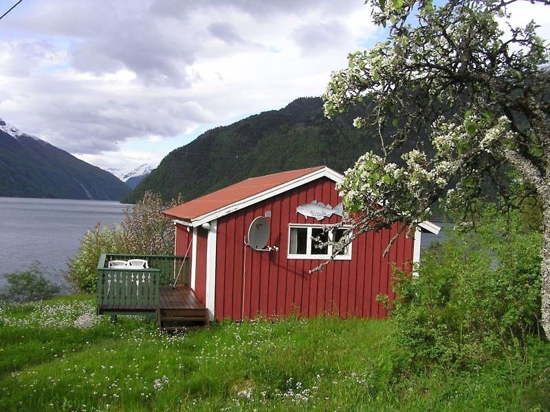 Dragsvik Fjordhotel (Adults Only) Балестранд Экстерьер фото