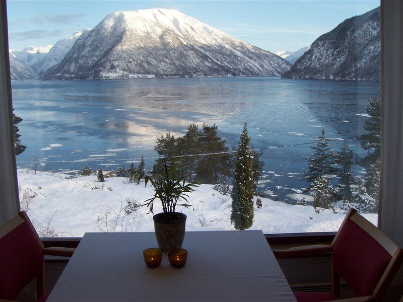 Dragsvik Fjordhotel (Adults Only) Балестранд Экстерьер фото