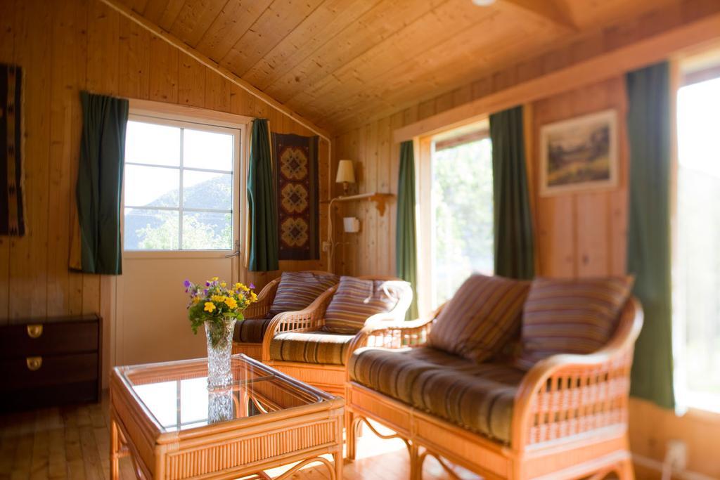 Dragsvik Fjordhotel (Adults Only) Балестранд Экстерьер фото